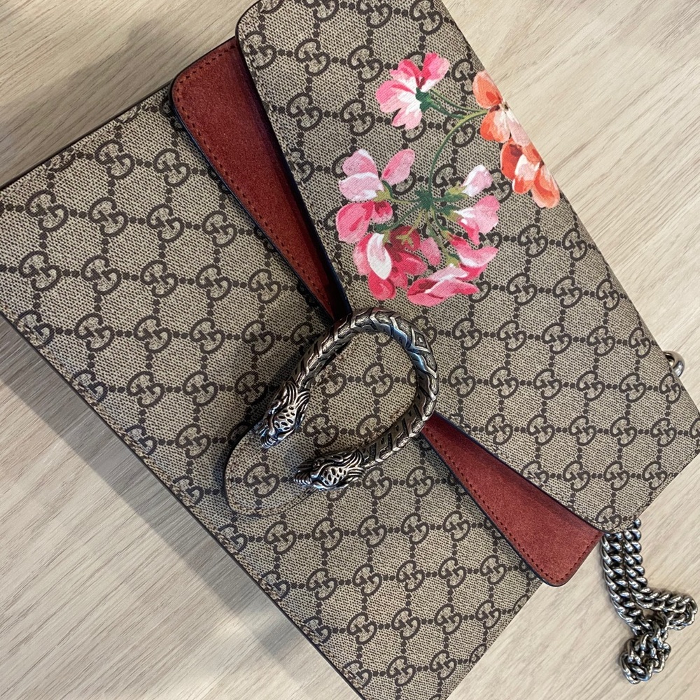 Gucci Dionysus supreme medium blooms print bag